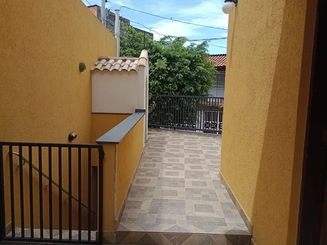 Sobrado 4 quartos e 2 banheiros, à venda, no bairro Veloso em Osasco
