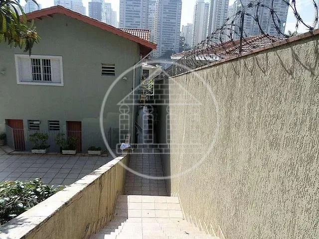 Sobrado com 750m² 6 quartos e 6 banheiros, à venda ou para alugar, no bairro Campo Belo em São Paulo