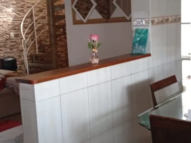 Sobrado 4 quartos e 2 banheiros, à venda, no bairro Jardim Ampermag em Carapicuíba