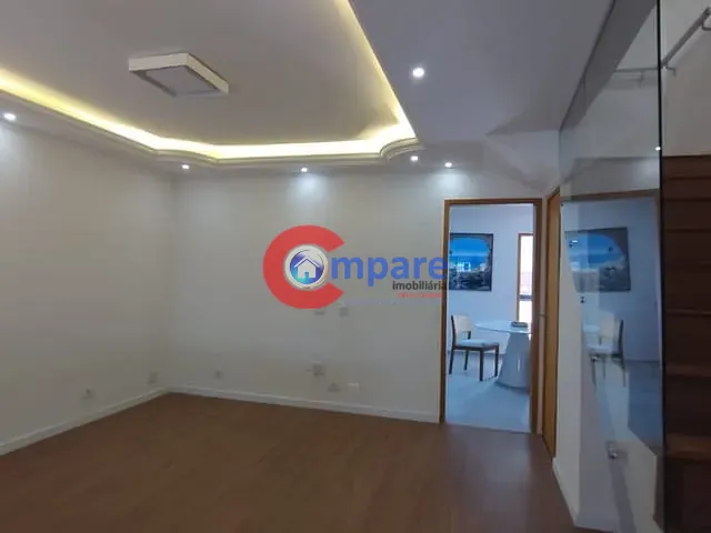 Sobrado 3 quartos e 2 banheiros, à venda, no bairro Taboão em Guarulhos