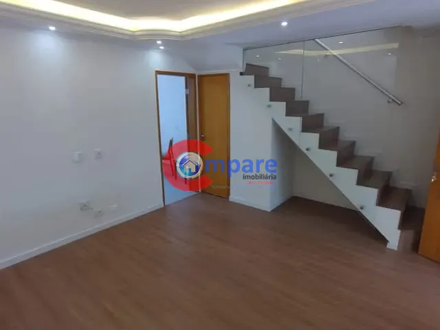 Sobrado 3 quartos e 2 banheiros, à venda, no bairro Taboão em Guarulhos