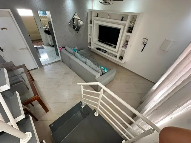 Sobrado 2 quartos e 2 banheiros, à venda, no bairro Jardim Ana Maria em Carapicuíba