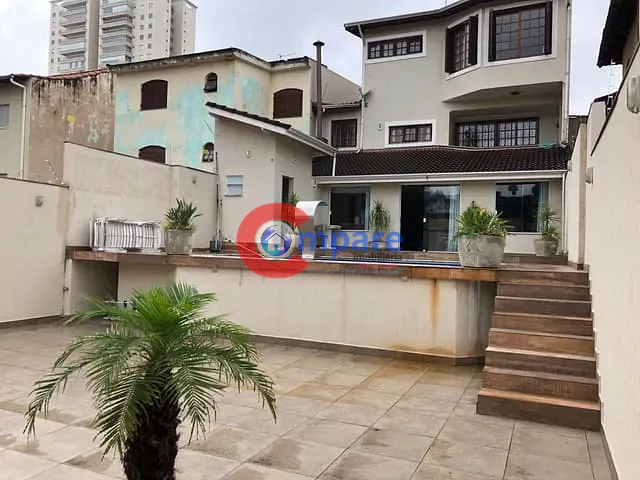 Sobrado com 420m² 4 quartos e 3 banheiros, à venda, no bairro Vila Galvão em Guarulhos