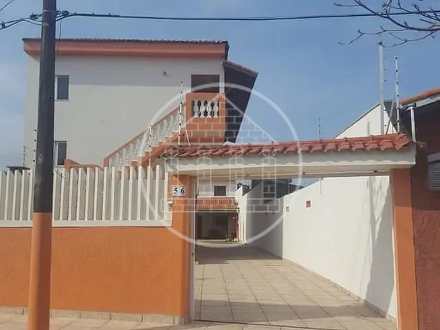 Sobrado com 400m² 3 quartos e 2 banheiros, à venda, no bairro Estância Balneária de Itanhaém em Itanhaém