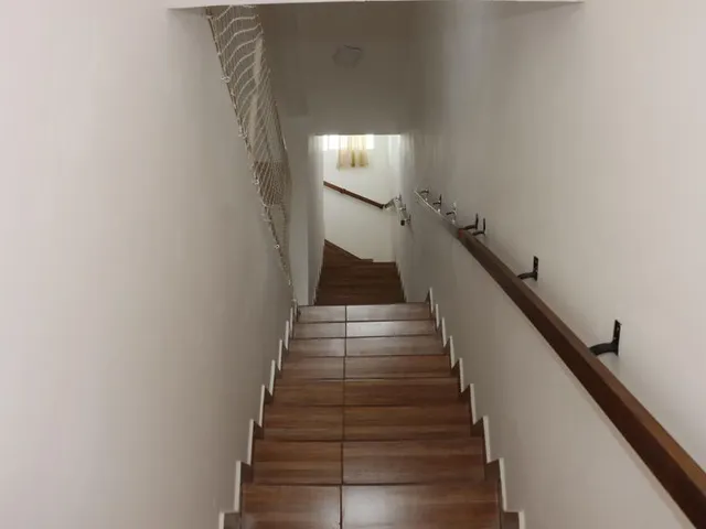 Sobrado com 135m² 3 quartos e 4 banheiros, à venda, no bairro Chácara Canta Galo em Cotia