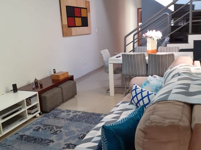 Foto do Sobrado - Excelente sobrado diferenciado à venda, com 4 dormitóriss e 4 vagas - Jardim Santa Mena, Guarulhos, SP | Imobiliária Compare