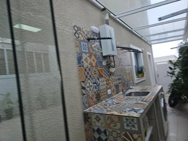 Sobrado 3 quartos e 3 banheiros, à venda, no bairro Chácara Quiriri em Carapicuíba