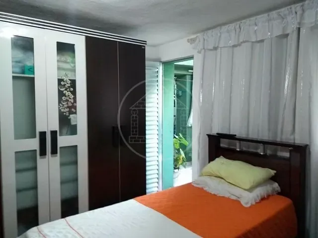 Sobrado com 250m² 6 quartos e 3 banheiros, à venda, no bairro Jardim Suzana em São Paulo