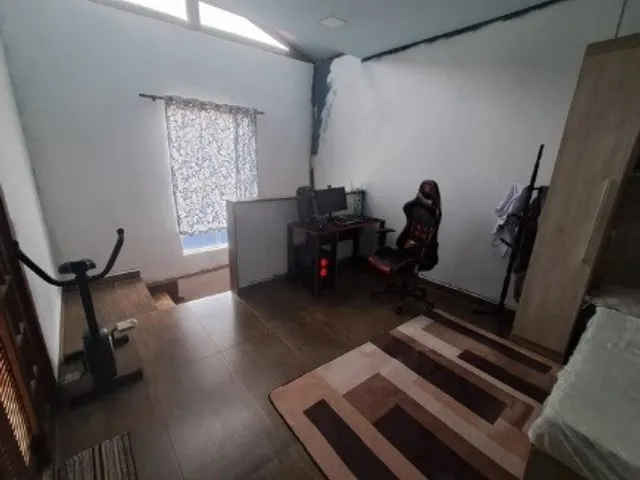 Sobrado 3 quartos e 2 banheiros, à venda, no bairro Água Espraiada (Caucaia do Alto) em Cotia