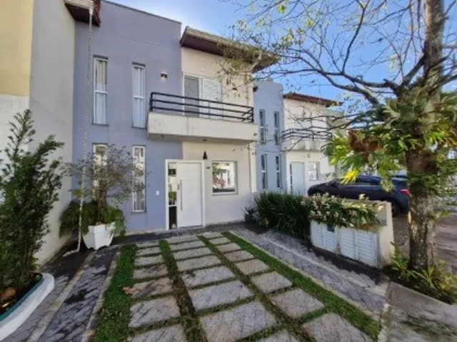 Sobrado 3 quartos e 2 banheiros, à venda, no bairro Jardim Rebelato em Cotia