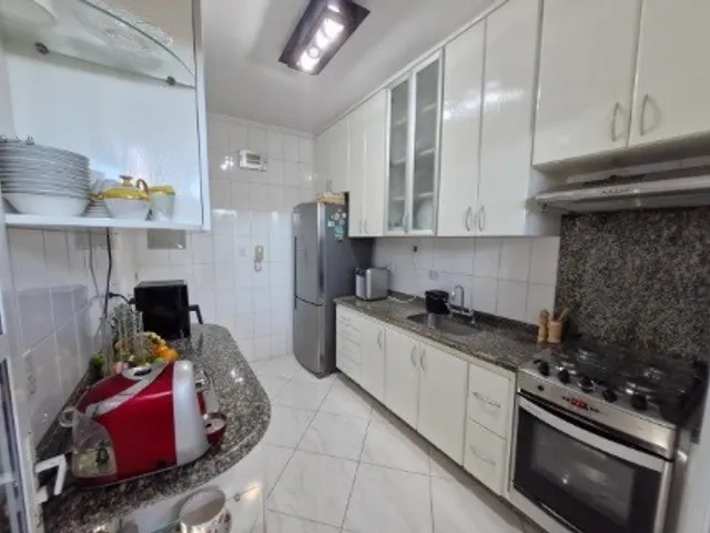 Sobrado 3 quartos e 2 banheiros, à venda, no bairro Jardim Rebelato em Cotia