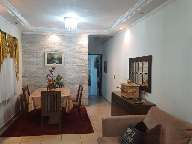 Foto do Sobrado - Excelente Sobrado à venda, com 3 dormitórios, 1 suíte , 4 vagas - Jardim Vila Galvão, Guarulhos, SP | Imobiliária Compare