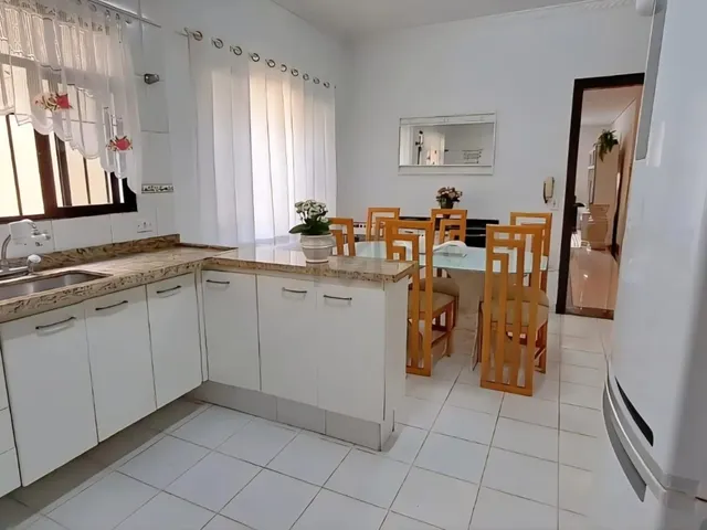 Sobrado 3 quartos e 3 banheiros, à venda, no bairro Jardim D'Abril em Osasco