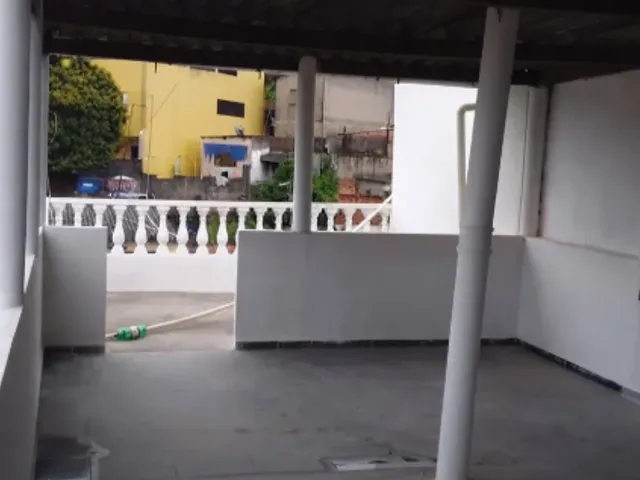 Sobrado 4 quartos e 2 banheiros, à venda, no bairro Parque Alexandre em Cotia