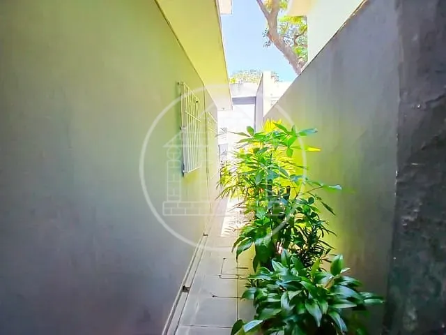Sobrado com 150m² 4 quartos e 1 banheiro, à venda, no bairro Jardim Bela Vista (Zona Sul) em São Paulo