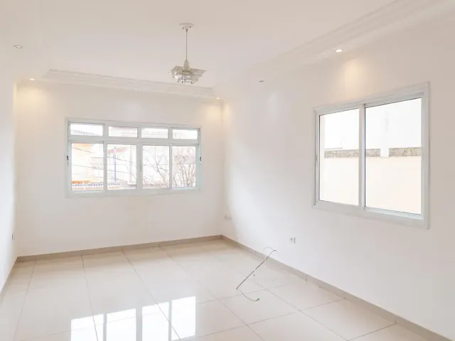 Sobrado com 120m² 3 quartos e 3 banheiros, para alugar, no bairro Novo Osasco em Osasco
