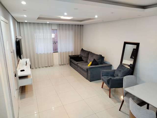 Foto do Sobrado - Lindo sobrado à venda, com 4 dormitórios e 4 vagas de garagem, na região do Jardim Palmira, em Guarulhos, SP | Imobiliária Compare