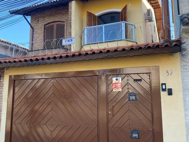 Foto do Sobrado - Excelente Sobrado à venda, com 3 dormitórios, 1 suite, 6 vagas- Jardim Santa Clara, Guarulhos, SP | Imobiliária Compare