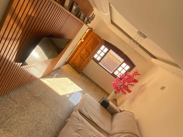 Foto do Sobrado - Excelente Sobrado à venda, com 3 dormitórios, 1 suite, 6 vagas- Jardim Santa Clara, Guarulhos, SP | Imobiliária Compare