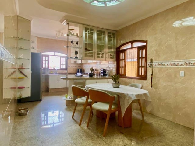 Foto do Sobrado - Excelente Sobrado à venda, com 3 dormitórios, 1 suite, 6 vagas- Jardim Santa Clara, Guarulhos, SP | Imobiliária Compare