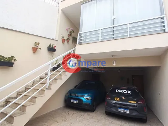 Sobrado com 320m² 4 quartos e 4 banheiros, à venda ou para alugar, no bairro Jardim Santa Mena em Guarulhos