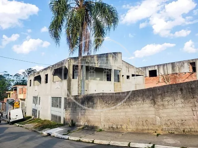 Sobrado com 260m² 8 quartos e 4 banheiros, à venda, no bairro Jardim Novo Parelheiros em São Paulo