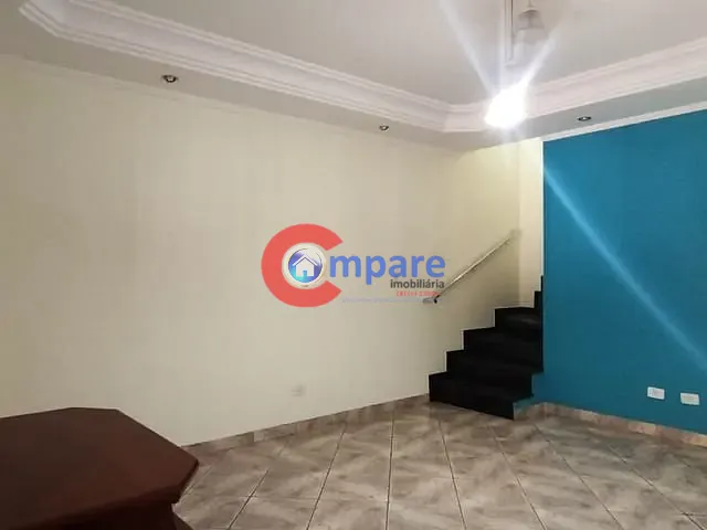 Sobrado 3 quartos e 1 banheiro, à venda, no bairro Vila Trabalhista em Guarulhos