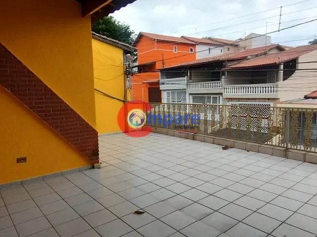 Sobrado 3 quartos e 2 banheiros, à venda, no bairro Residencial Cerconi em Guarulhos