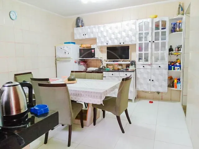 Sobrado com 340m² 3 quartos e 2 banheiros, à venda, no bairro Jardim Itapura em São Paulo