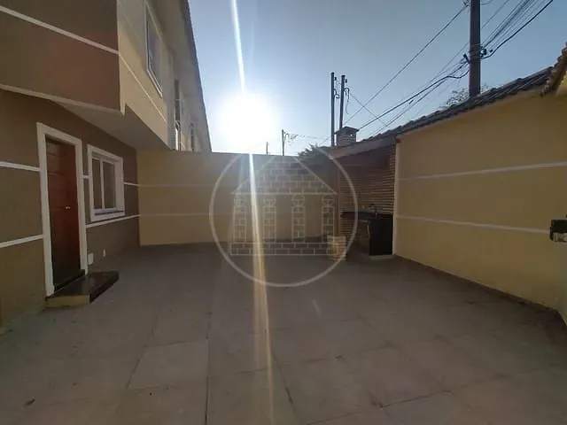 Sobrado com 114m² 3 quartos e 2 banheiros, à venda, no bairro Jardim Sabará em São Paulo