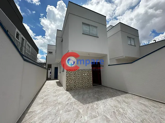 Sobrado 3 quartos e 1 banheiro, à venda, no bairro Parque Flamengo em Guarulhos