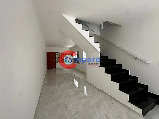 Sobrado 3 quartos e 1 banheiro, à venda, no bairro Parque Flamengo em Guarulhos