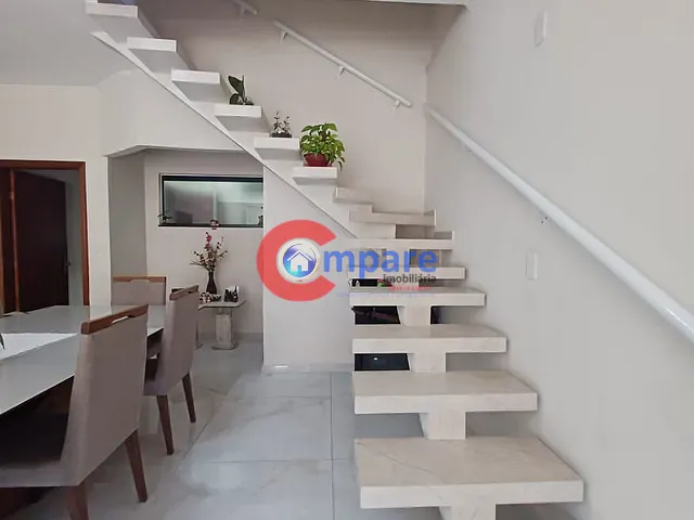 Sobrado com 250m² 3 quartos e 3 banheiros, à venda, no bairro Jardim Rosana em Guarulhos