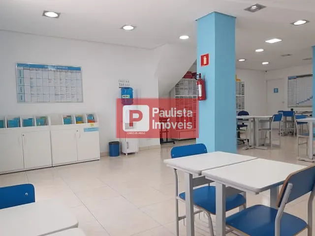 Sobrado com 130m² 4 quartos e 2 banheiros, para alugar, no bairro Campo Belo em São Paulo