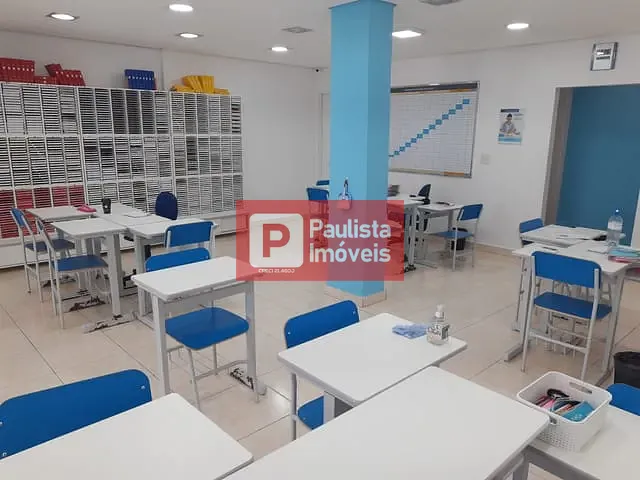 Sobrado com 130m² 4 quartos e 2 banheiros, para alugar, no bairro Campo Belo em São Paulo