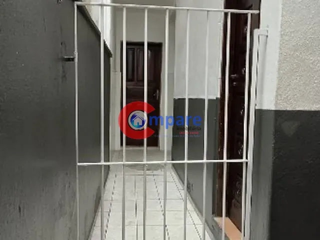 Sobrado com 60m² 2 quartos e 2 banheiros, para alugar, no bairro Jardim Santa Rita em Guarulhos