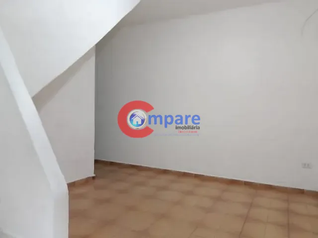 Sobrado com 60m² 2 quartos e 2 banheiros, para alugar, no bairro Jardim Santa Rita em Guarulhos