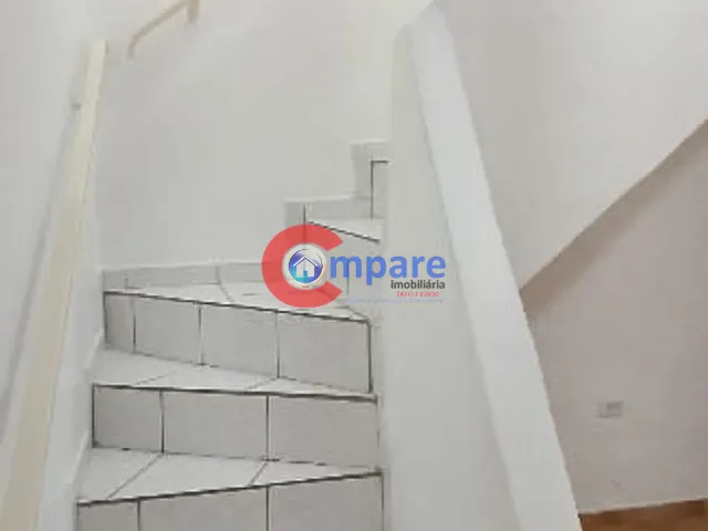 Sobrado com 60m² 2 quartos e 2 banheiros, para alugar, no bairro Jardim Santa Rita em Guarulhos