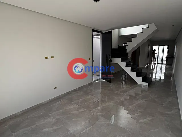 Sobrado com 150m², à venda, no bairro Vila Galvão em Guarulhos