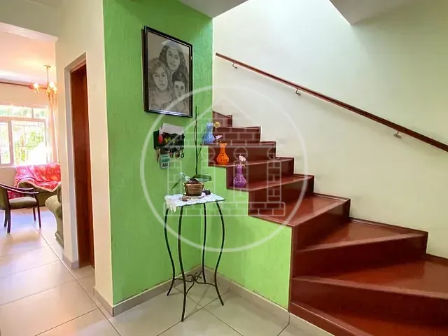 Sobrado com 200m² 4 quartos e 3 banheiros, à venda, no bairro Jardim São Nicolau em São Paulo