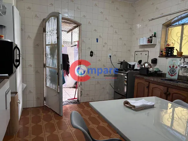 Sobrado 4 quartos e 2 banheiros, à venda, no bairro Jardim Paraventi em Guarulhos
