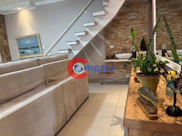 Sobrado com 104m² 3 quartos e 2 banheiros, à venda, no bairro Jardim Vila Galvão em Guarulhos