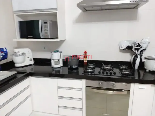Sobrado 4 quartos e 3 banheiros, à venda, no bairro Vila Scarpelli em Santo André
