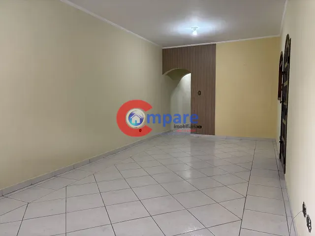 Sobrado com 125m² 3 quartos e 2 banheiros, para alugar, no bairro Jardim City em Guarulhos