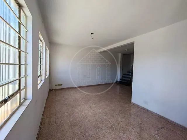 Sobrado com 70m² 3 quartos e 2 banheiros, à venda ou para alugar, no bairro Interlagos em São Paulo