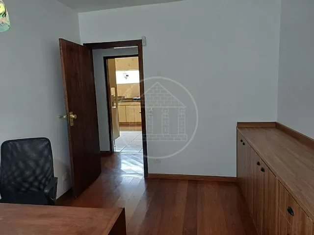 Sobrado com 540m² 4 quartos e 8 banheiros, à venda, no bairro Chácara Meyer em São Paulo