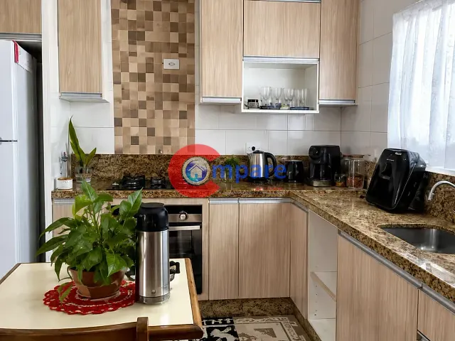 Sobrado com 325m² 3 quartos e 2 banheiros, à venda, no bairro Jardim Guapira em São Paulo
