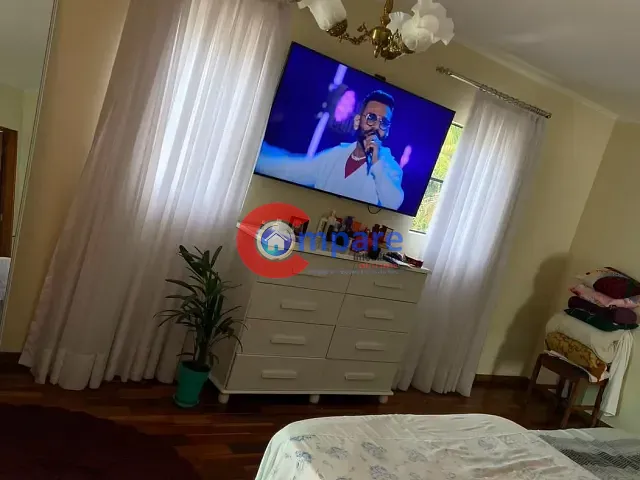 Sobrado com 325m² 3 quartos e 2 banheiros, à venda, no bairro Jardim Guapira em São Paulo