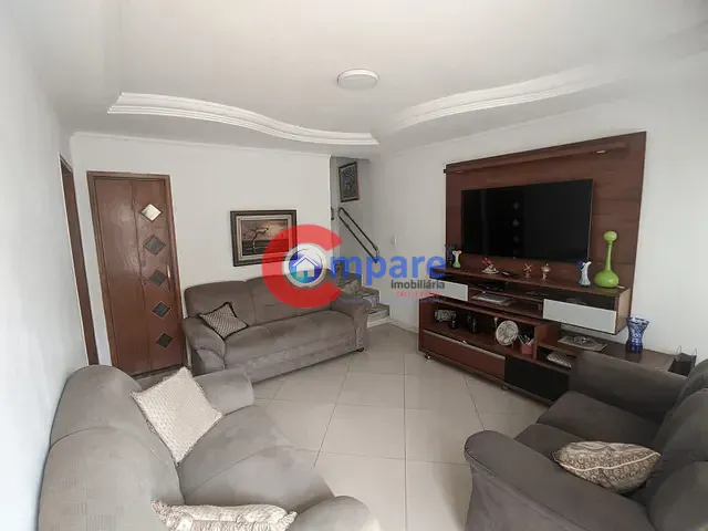 Sobrado com 110m² 3 quartos e 1 banheiro, à venda, no bairro Jardim Santa Mena em Guarulhos