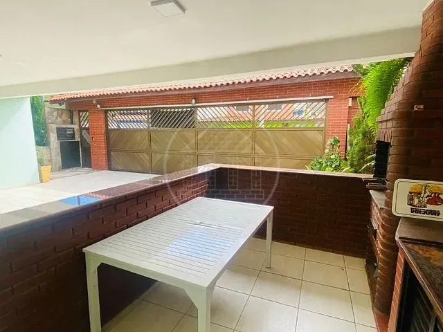 Sobrado com 270m² 2 quartos e 4 banheiros, à venda, no bairro Parque Alves de Lima em São Paulo